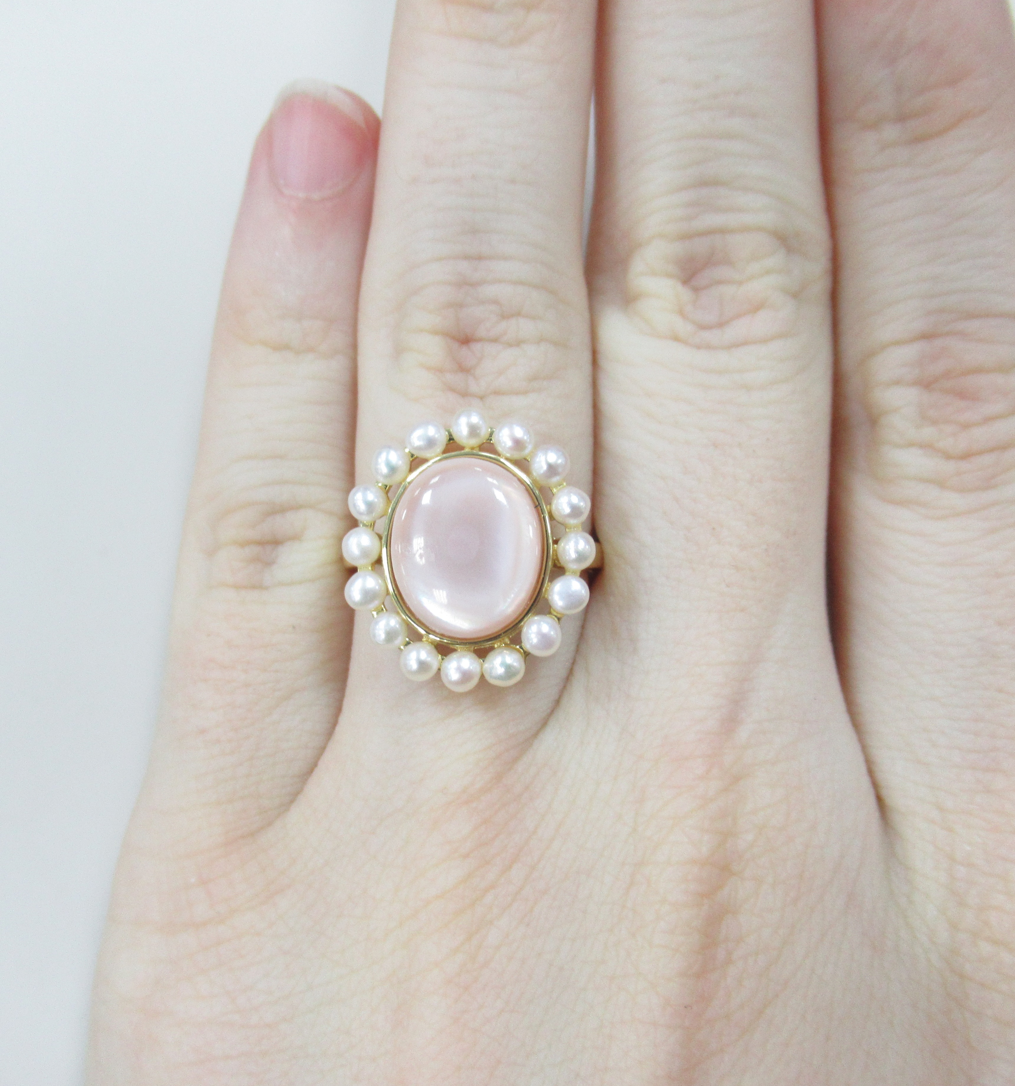 Серебряное кольцо с перламутром и жемчугом